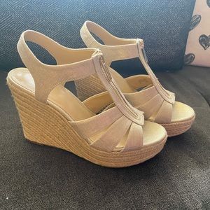 Michael Kors Tan/Gold Wedges size 7